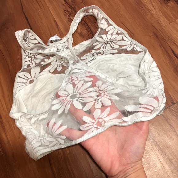 UO Out From Under Bralette - Picture 5 of 6